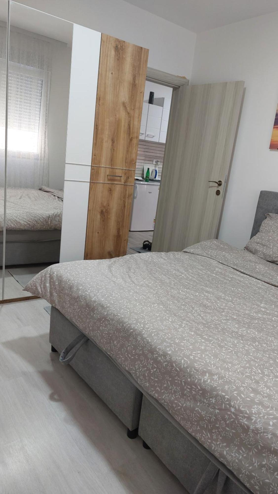 Apartament Bili Paraćin Pokój zdjęcie